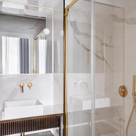 Golden House Vatican - Rienzo Roma