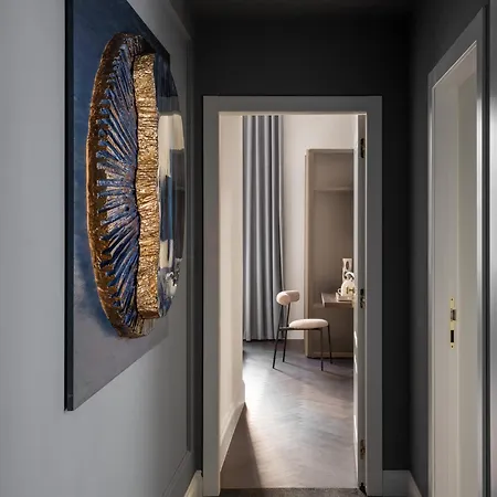 Golden House Vatican - Rienzo Roma